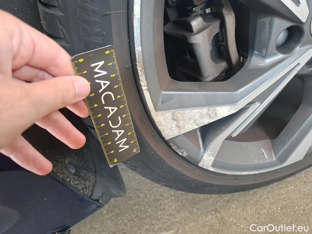  Audi  A3 AUDI  Sportback / 2020 / 5P / Berline 40 TFSI e 204 S Tronic S Line #52