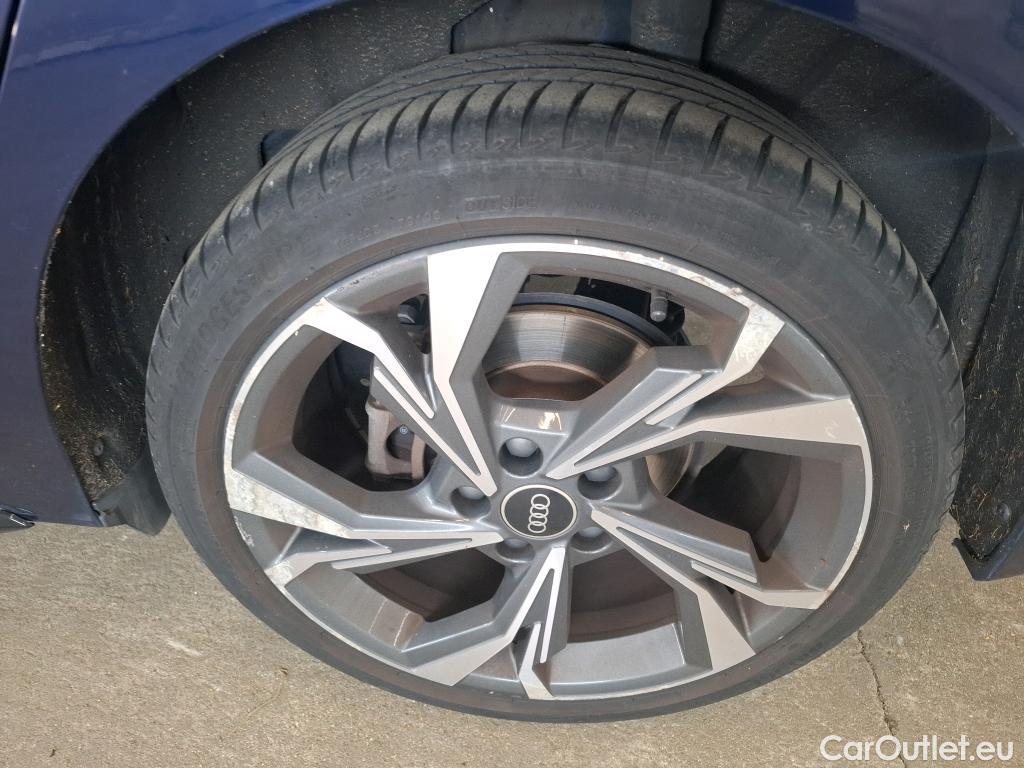  Audi  A3 AUDI  Sportback / 2020 / 5P / Berline 40 TFSI e 204 S Tronic S Line #62