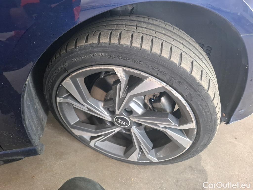  Audi  A3 AUDI  Sportback / 2020 / 5P / Berline 40 TFSI e 204 S Tronic S Line #39