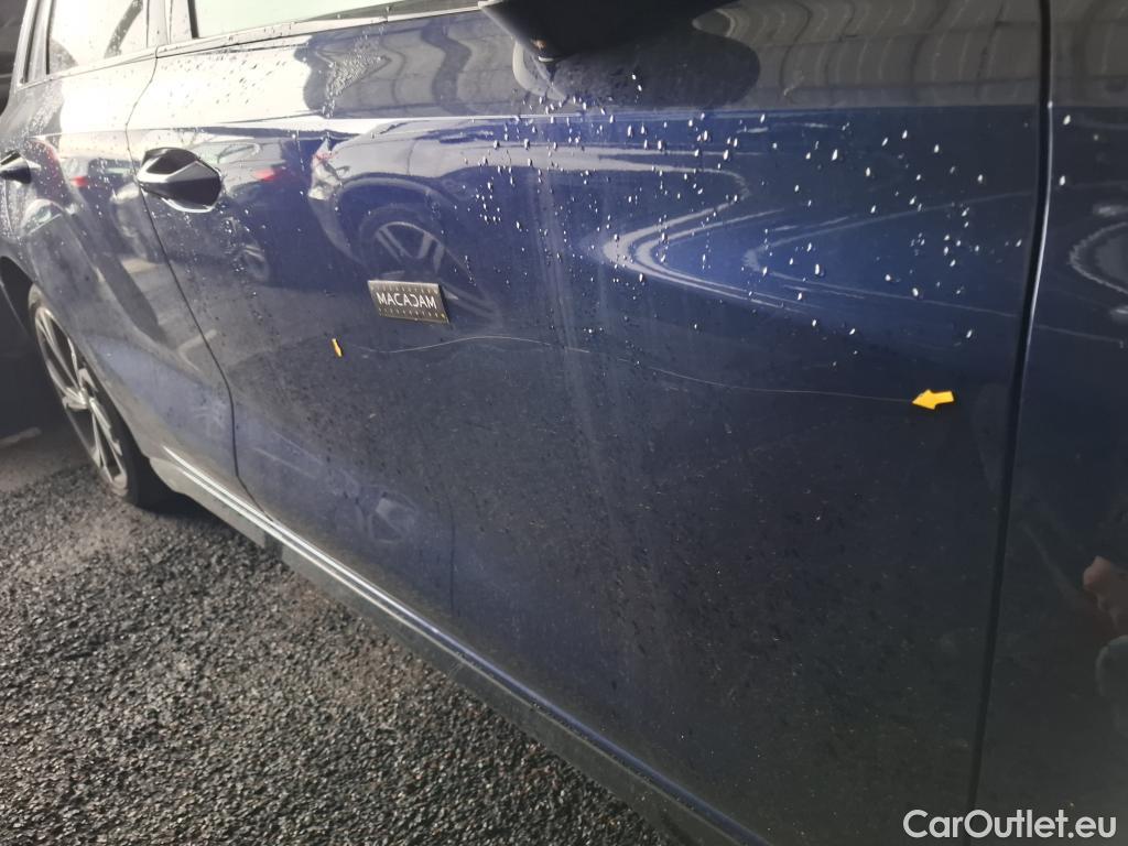  Audi  A3 AUDI  Sportback / 2020 / 5P / Berline 40 TFSI e 204 S Tronic S Line #27