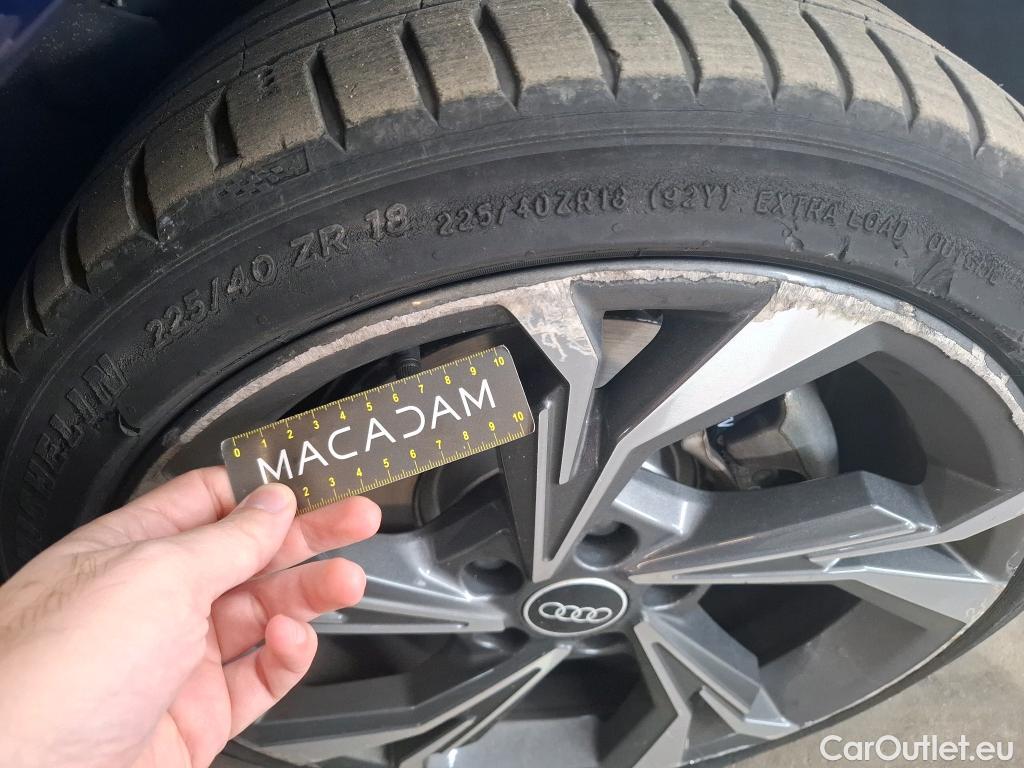  Audi  A3 AUDI  Sportback / 2020 / 5P / Berline 40 TFSI e 204 S Tronic S Line #49