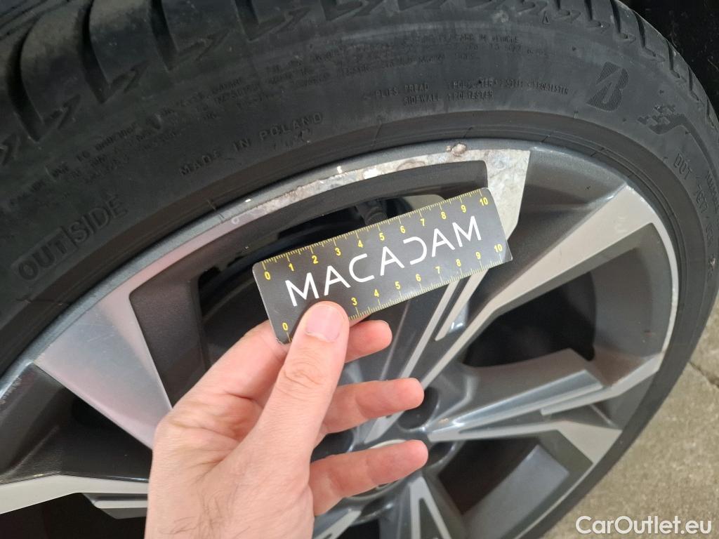  Audi  A3 AUDI  Sportback / 2020 / 5P / Berline 40 TFSI e 204 S Tronic S Line #53