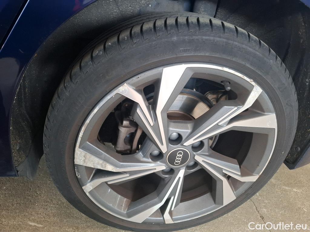  Audi  A3 AUDI  Sportback / 2020 / 5P / Berline 40 TFSI e 204 S Tronic S Line #51