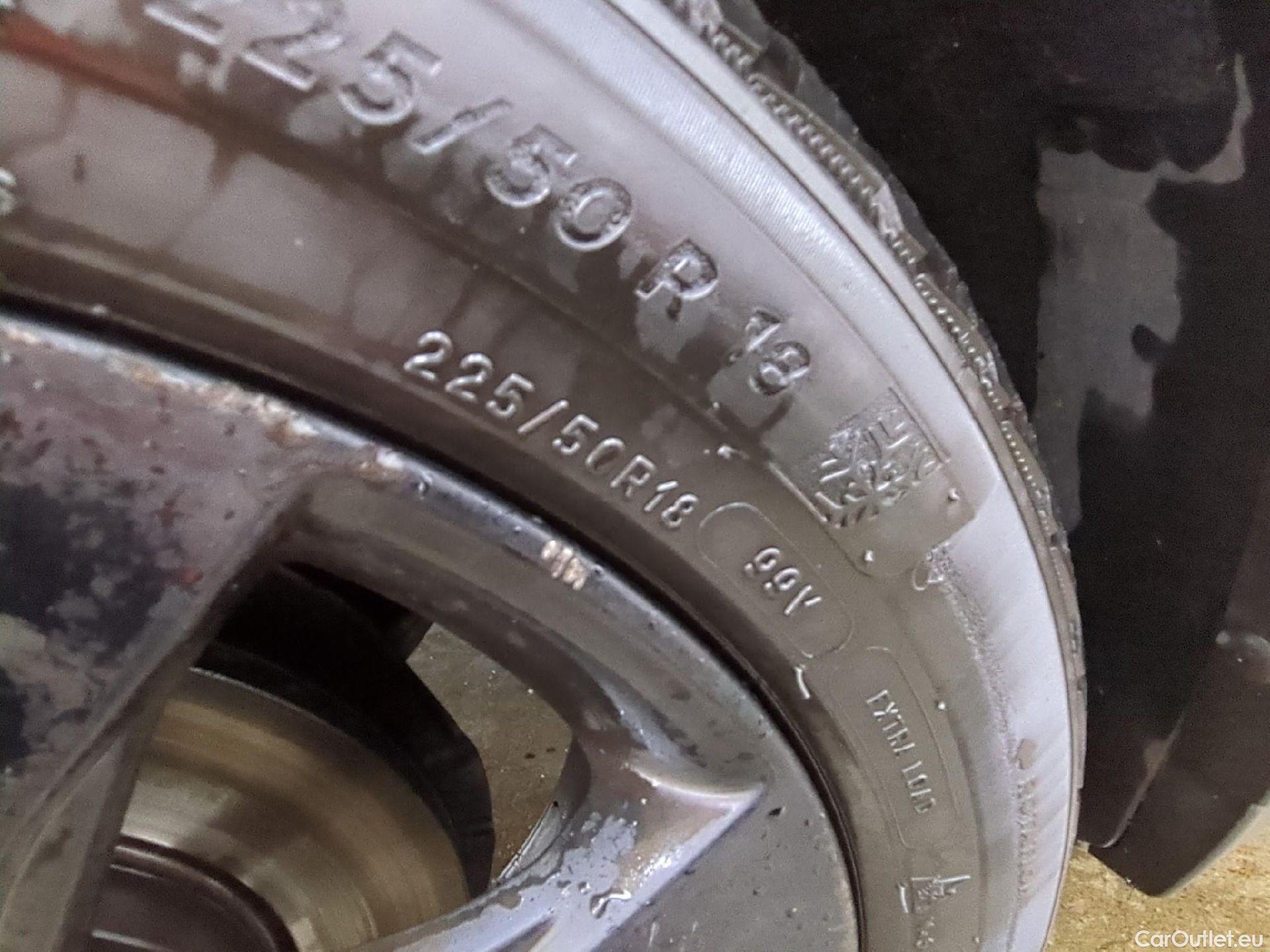  Bmw  X1 Série  sDrive16d Lounge 1.5 115CV BVA7 E6d #2