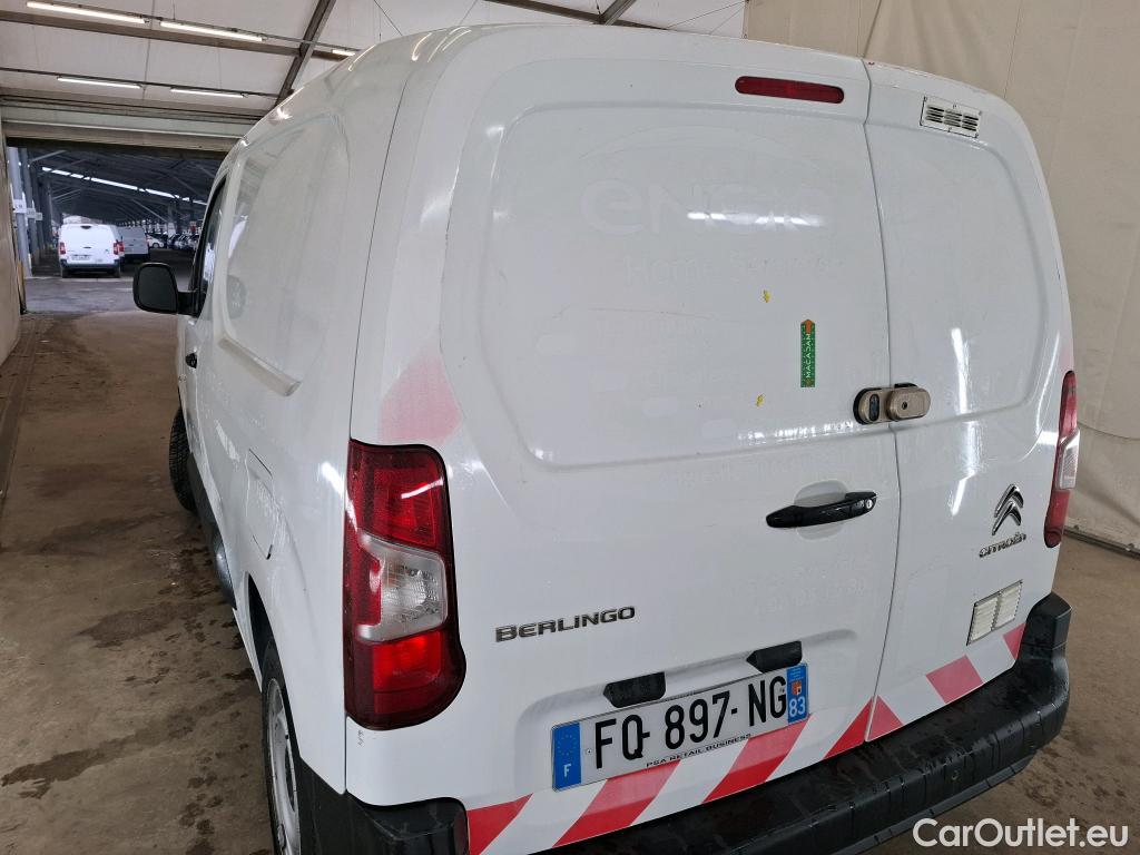  Citroen  Berlingo CITROEN  / 2018 / 4P / Fourgonnette M 650kg BlueHDi 75 S&S BVM Club #8
