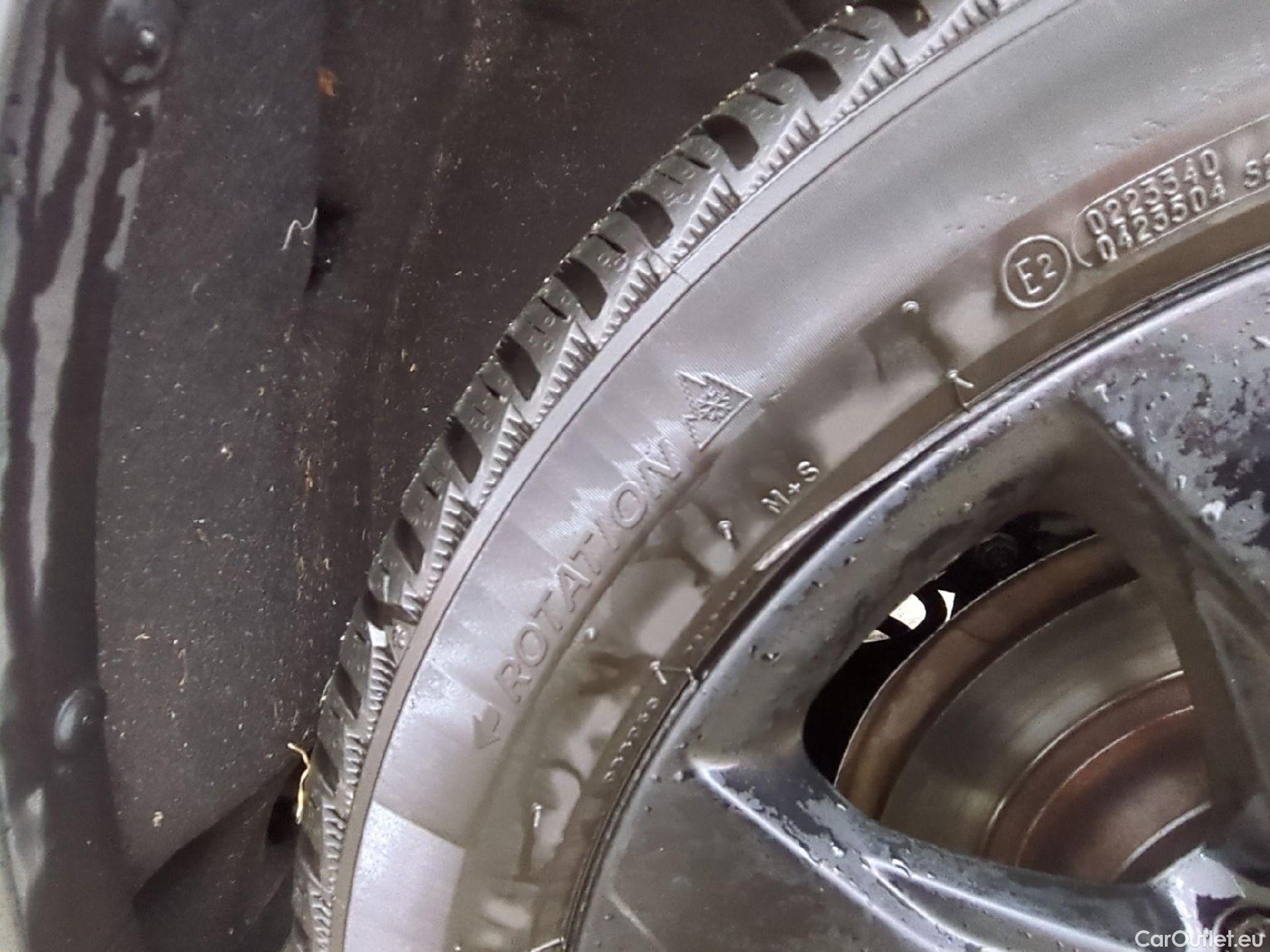  Bmw  X1 Série  sDrive16d Lounge 1.5 115CV BVA7 E6d #3