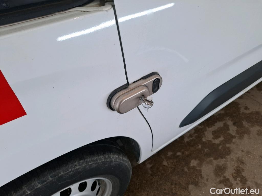  Citroen  Berlingo  Fourgon Worker M 1000 1.2 PureTech 130CV BVA8 E6d #12