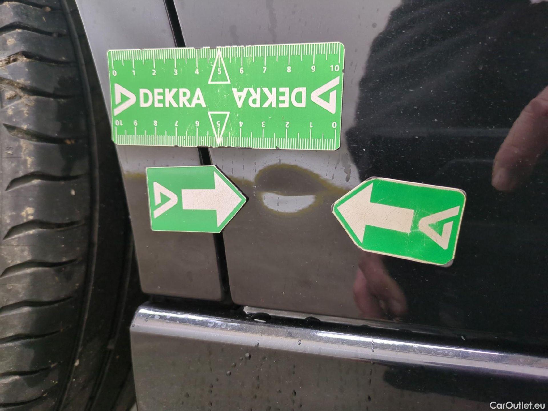  Mercedes  A-Klasse MERCEDES-BENZ Classe A Compact / 2018 / 5P / Berline A 200 d Business Line 8G-DCT #18