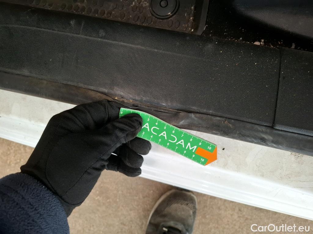  Peugeot  208 PEUGEOT  Affaire VU 5p Berline BlueHDi 75 PREMIUM #5