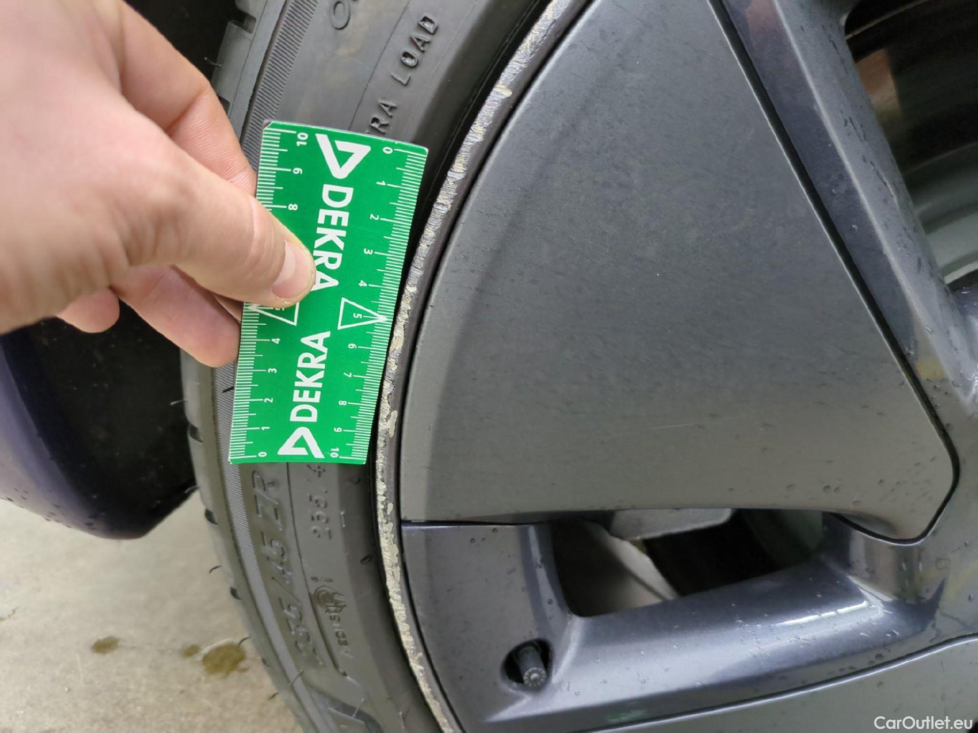  Tesla  Model 3 TESLA  / 2018 / 4P / Berline Autonomie Standard Plus RWD #28