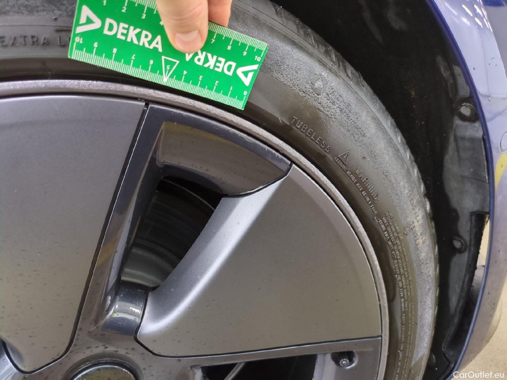  Tesla  Model 3 TESLA  / 2018 / 4P / Berline Autonomie Standard Plus RWD #10