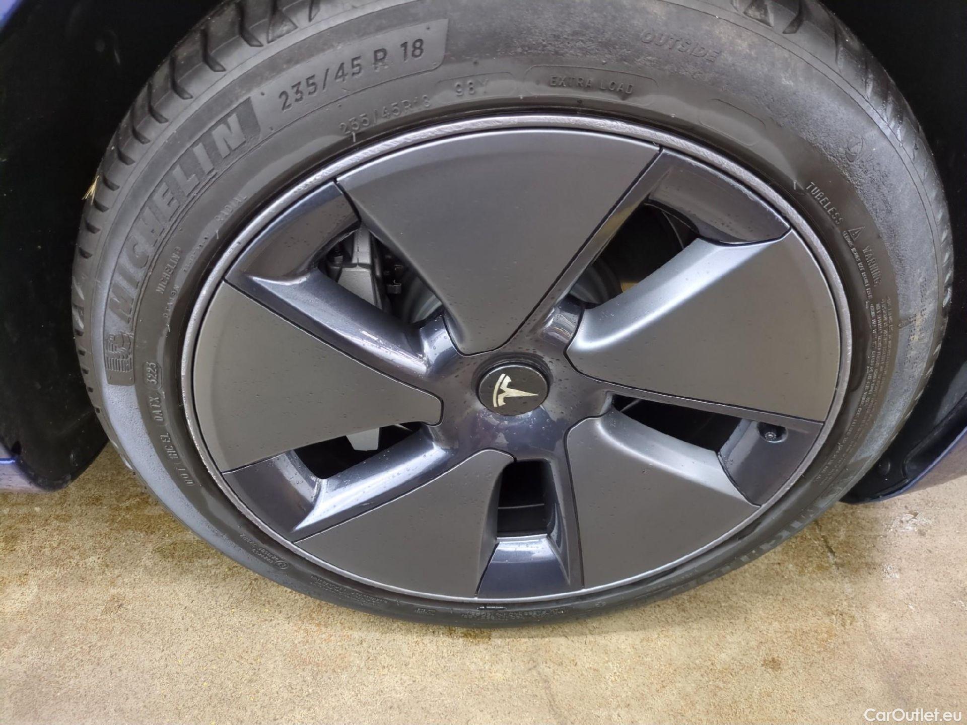  Tesla  Model 3 TESLA  / 2018 / 4P / Berline Autonomie Standard Plus RWD #7