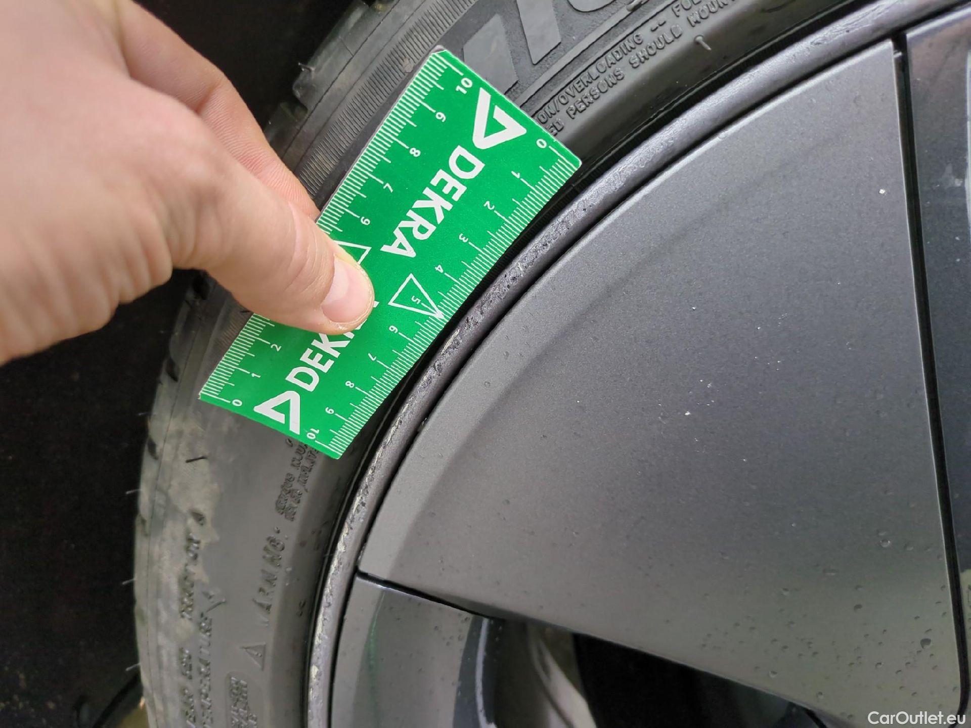  Tesla  Model 3 TESLA  / 2018 / 4P / Berline Autonomie Standard Plus RWD #23