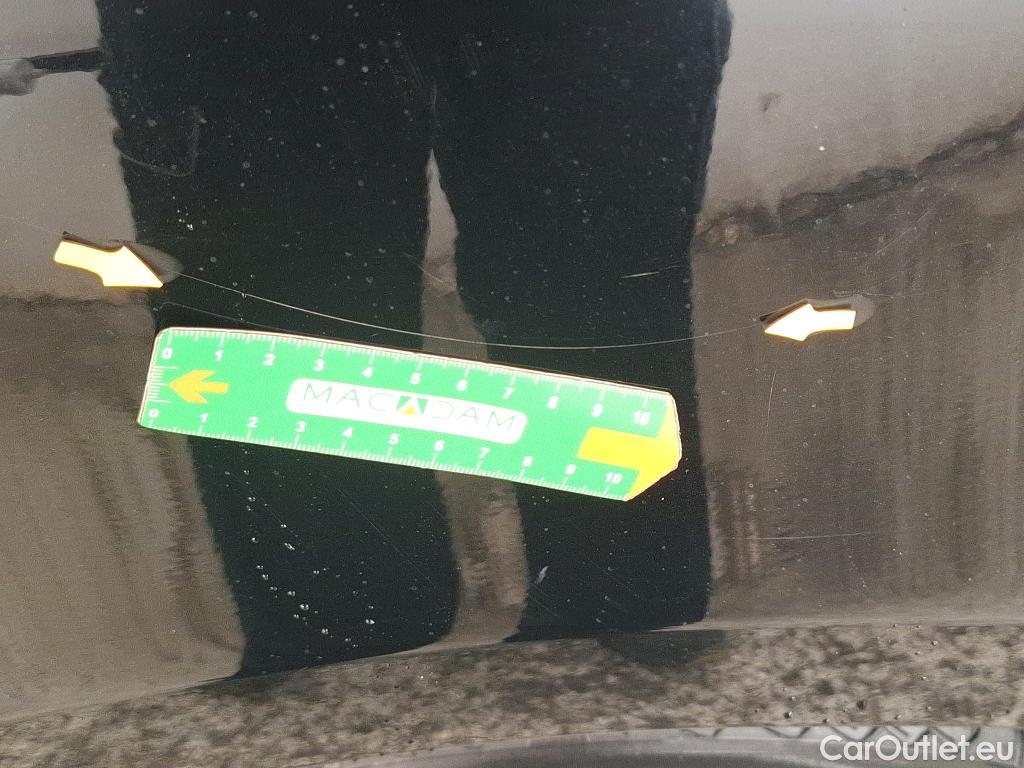  Renault  Clio RENAULT  / 2019 / 5P / Berline Business E-TECH 140 #4