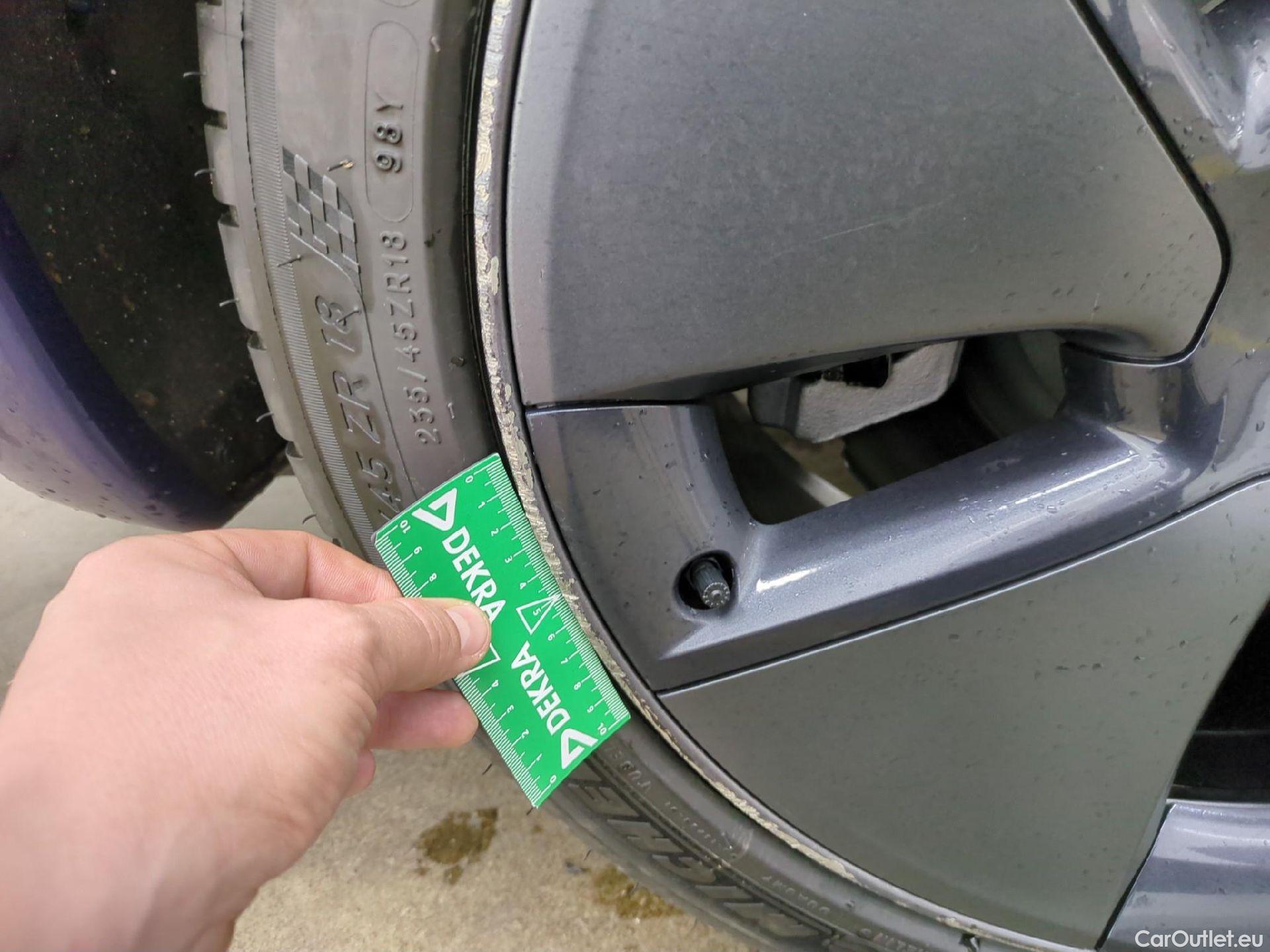  Tesla  Model 3 TESLA  / 2018 / 4P / Berline Autonomie Standard Plus RWD #29