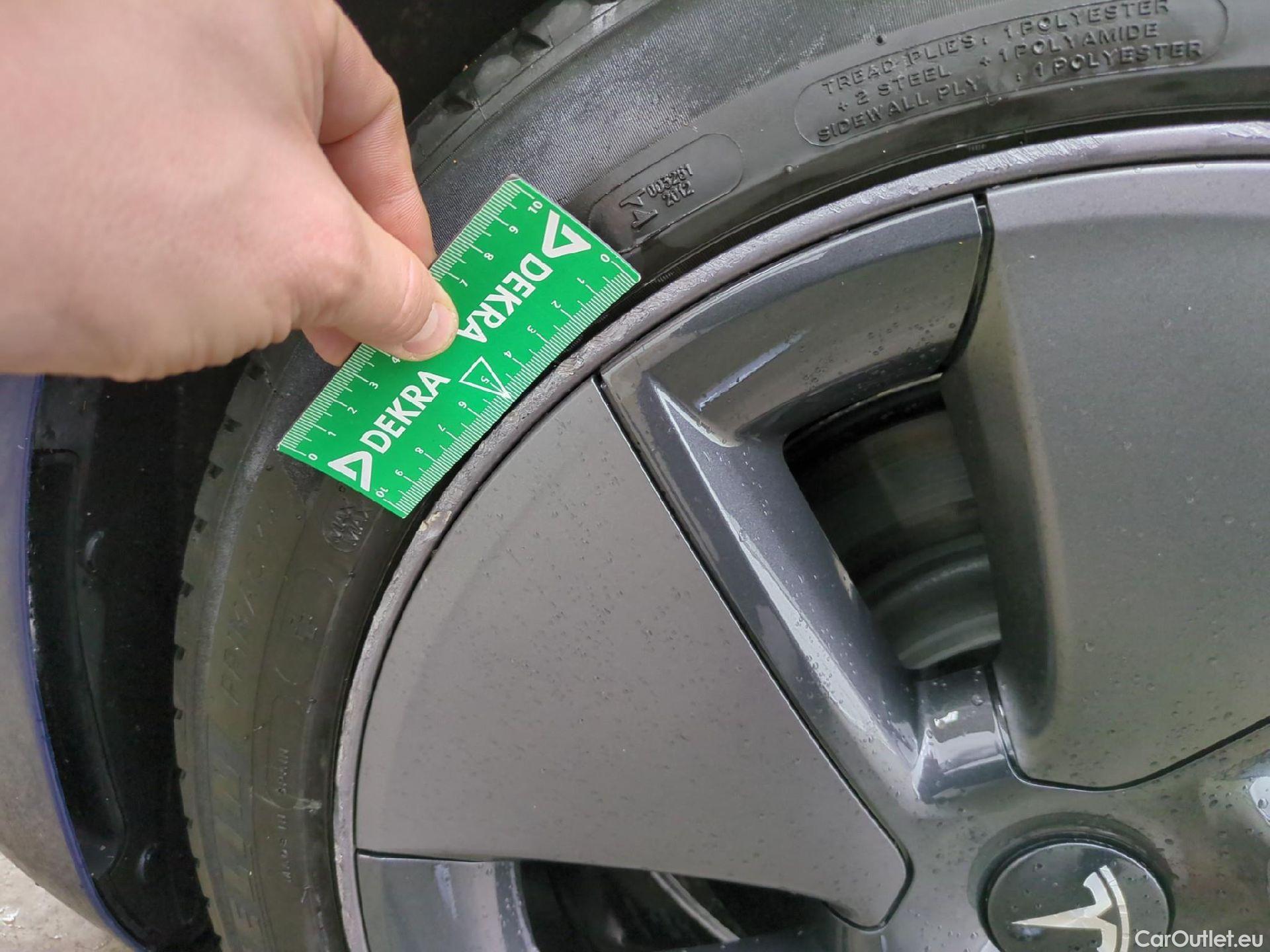  Tesla  Model 3 TESLA  / 2018 / 4P / Berline Autonomie Standard Plus RWD #16