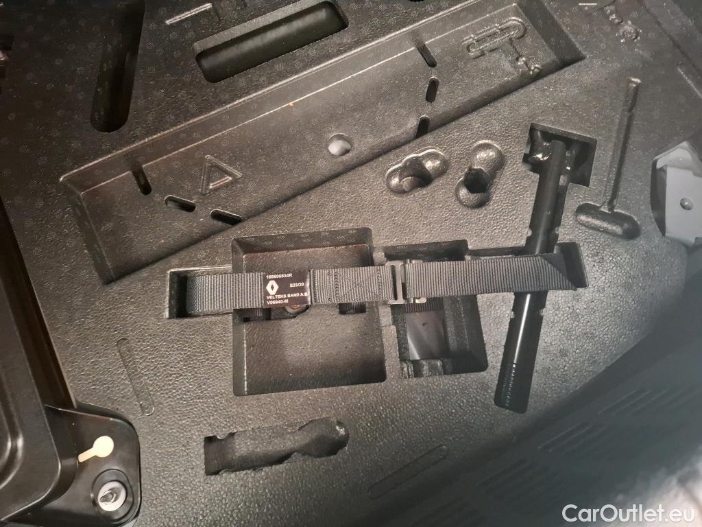  Renault  Clio RENAULT  / 2019 / 5P / Berline Business E-TECH 140 #10