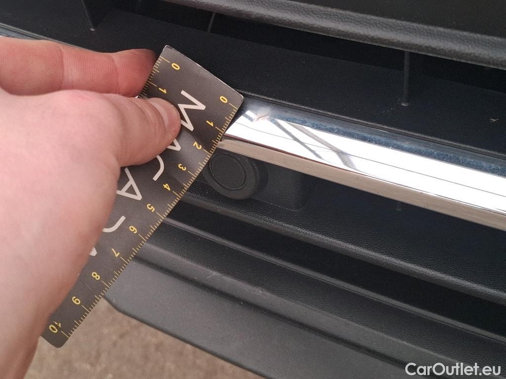  Volkswagen  Tiguan VOLKSWAGEN  / 2020 / 5P / SUV 2.0 TDI 150 DSG7 Life Business #18