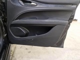  Alfa Romeo   STELVIO ALFA ROMEO / 2017 / 5P / SUV 2.2 TD 160 CV SPRINT AT8 RWD (AUTOCARRO) #48