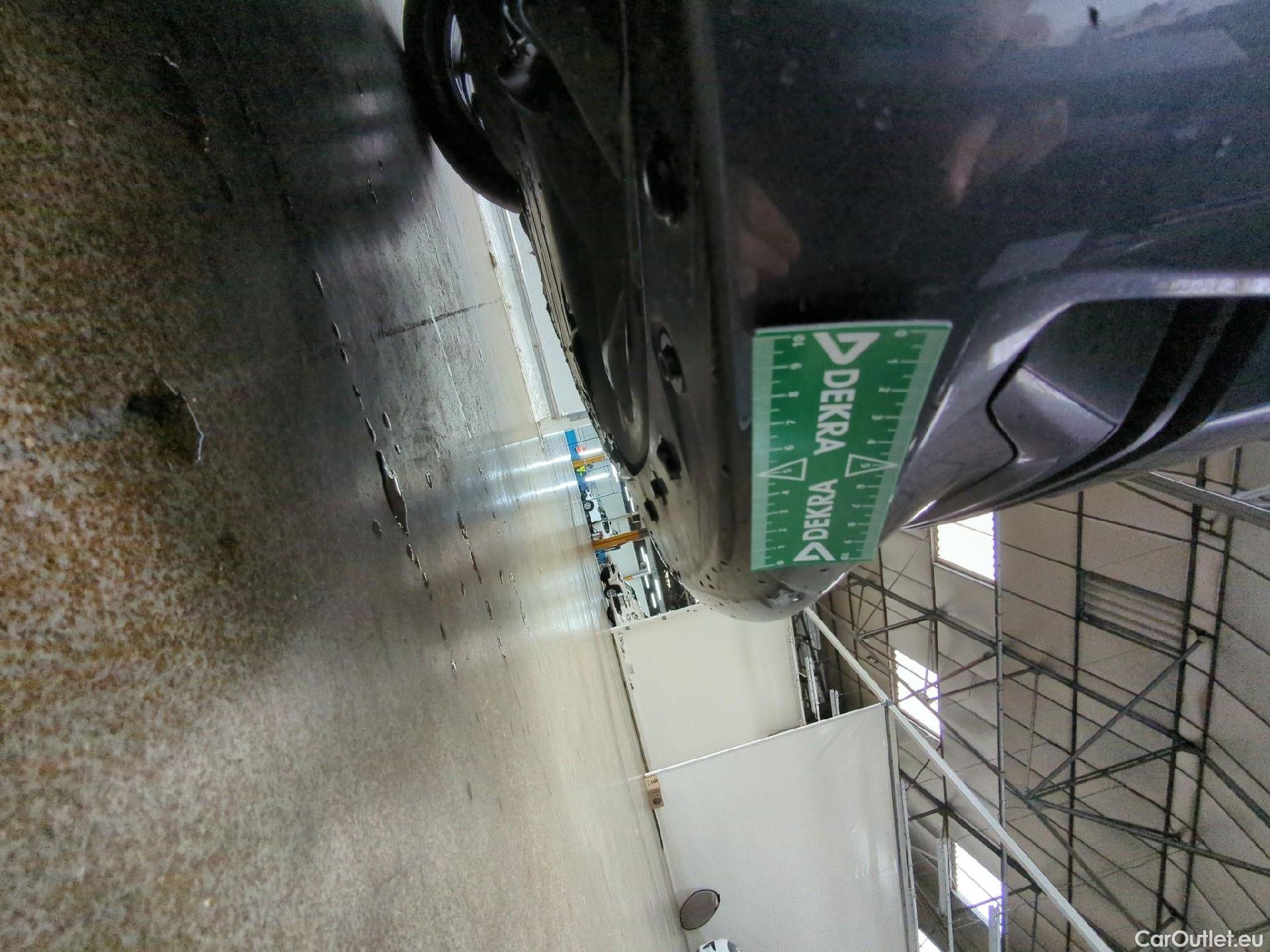  Bmw  Serie 3 Série 3 Touring 318 d Lounge 2.0 150CV BVA8 E6d #8