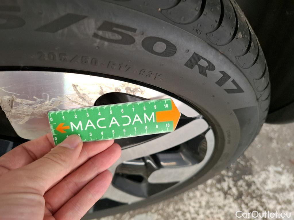  Citroen  C4 Cactus  Shine Business 1.5 BlueHDi 100CV BVM6 E6dT #21