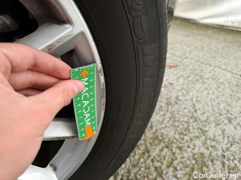  Bmw  X1 Série  sDrive18d Lounge 2.0 150CV BVA8 E6dT #21