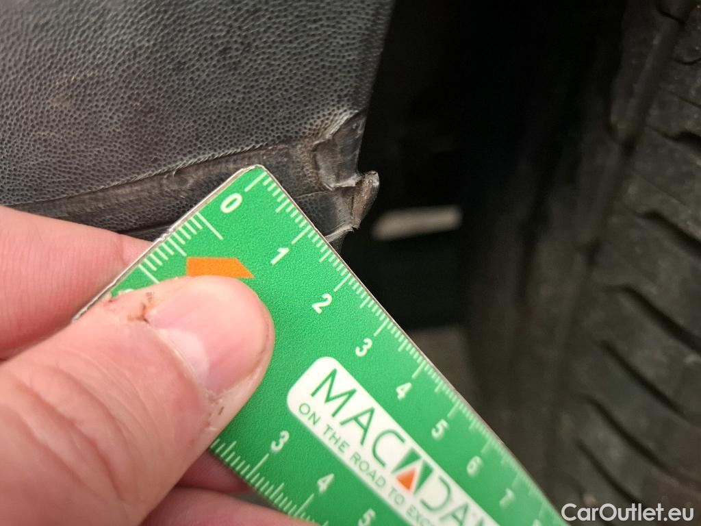  Hyundai  Tucson HYUNDAI  / 2018 / 5P / SUV 1.6 CRDI 115 HYBRID 48V CREATIVE #54