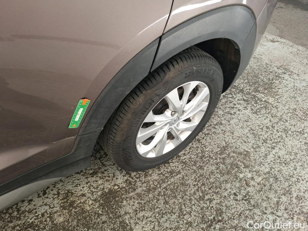  Hyundai  Tucson HYUNDAI  / 2018 / 5P / SUV 1.6 CRDI 115 HYBRID 48V CREATIVE #53