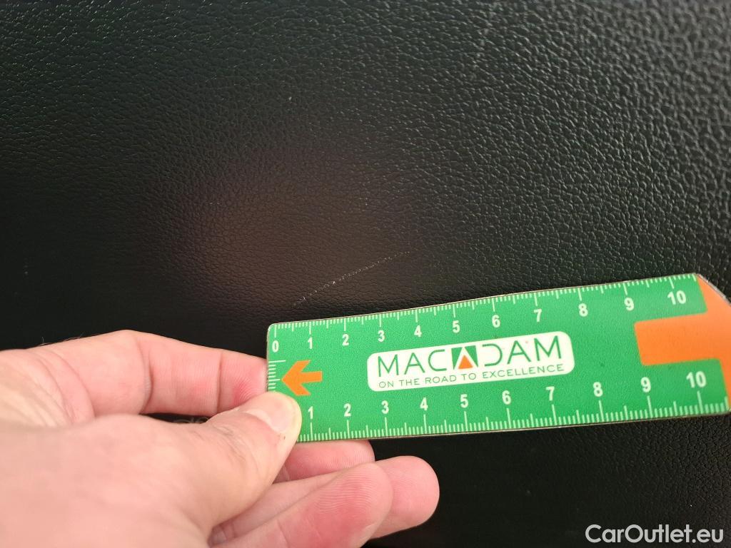  Hyundai  Tucson HYUNDAI  / 2018 / 5P / SUV 1.6 CRDI 115 HYBRID 48V CREATIVE #45