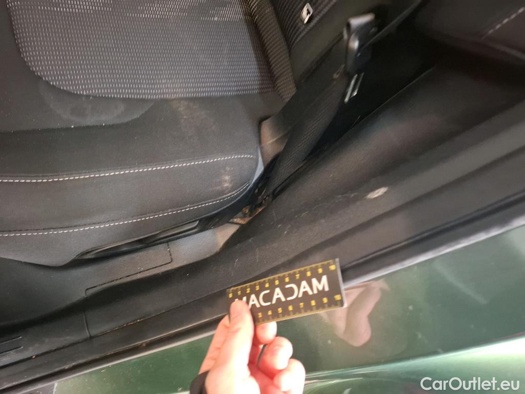  KIA  Sportage KIA  / 2021 / 5P / SUV 1.6 T-GDI 265 PHEV AUTO 4WD ACTIVE BUSIN #30