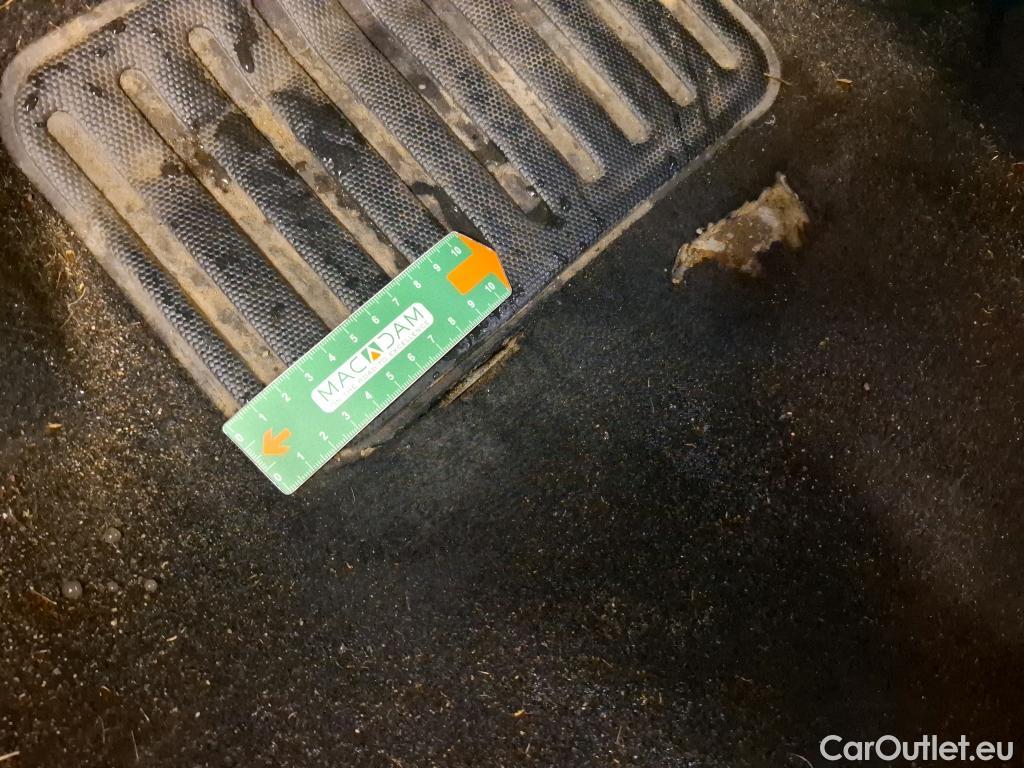  Citroen  C4 Cactus  Feel Business 1.5 BlueHDi 100CV BVM6 E6d #18