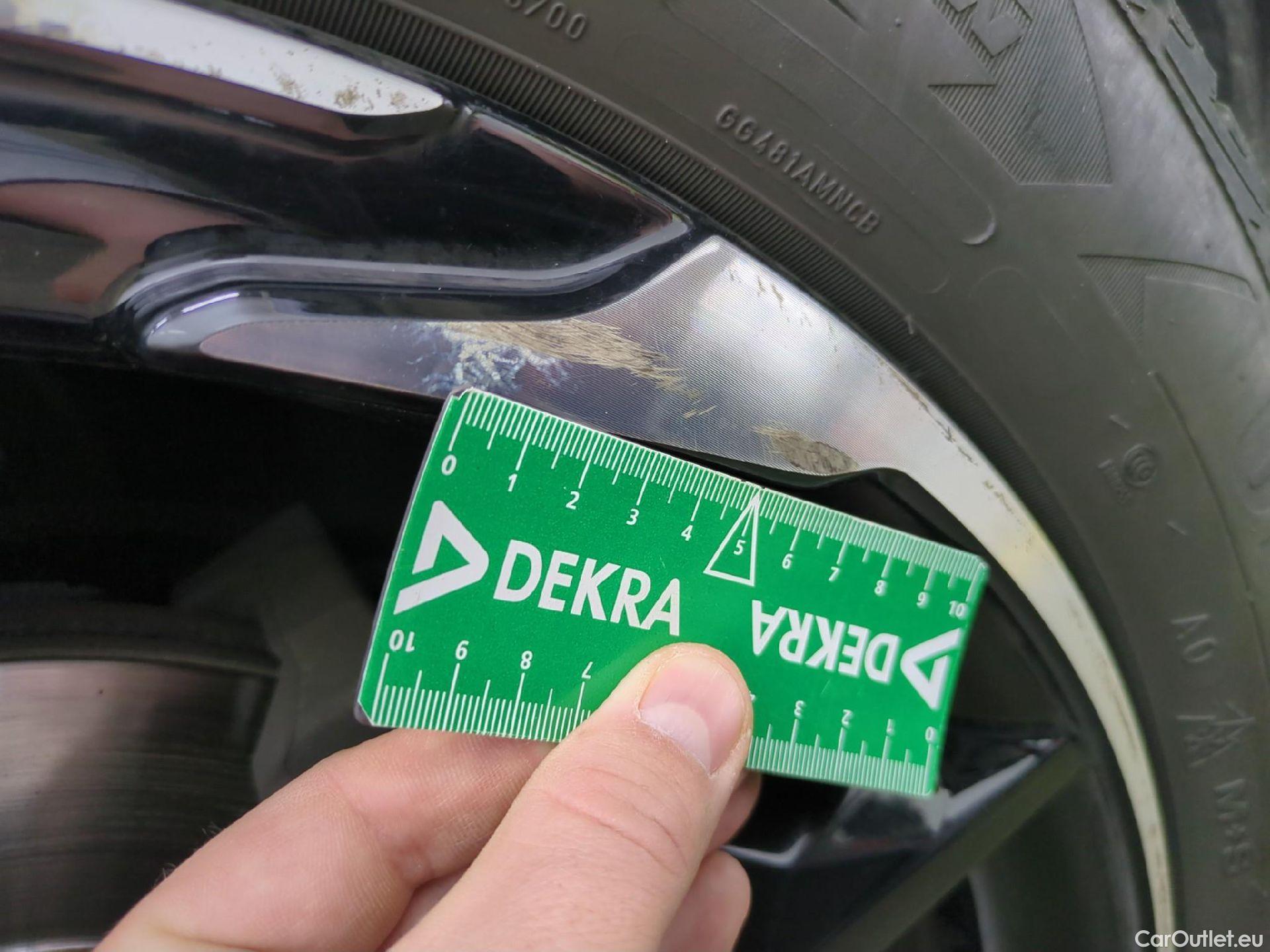  DS  DS7 7 Crossback Performance Line 2.0 BlueHDi 180CV BVA8 E6dT #17