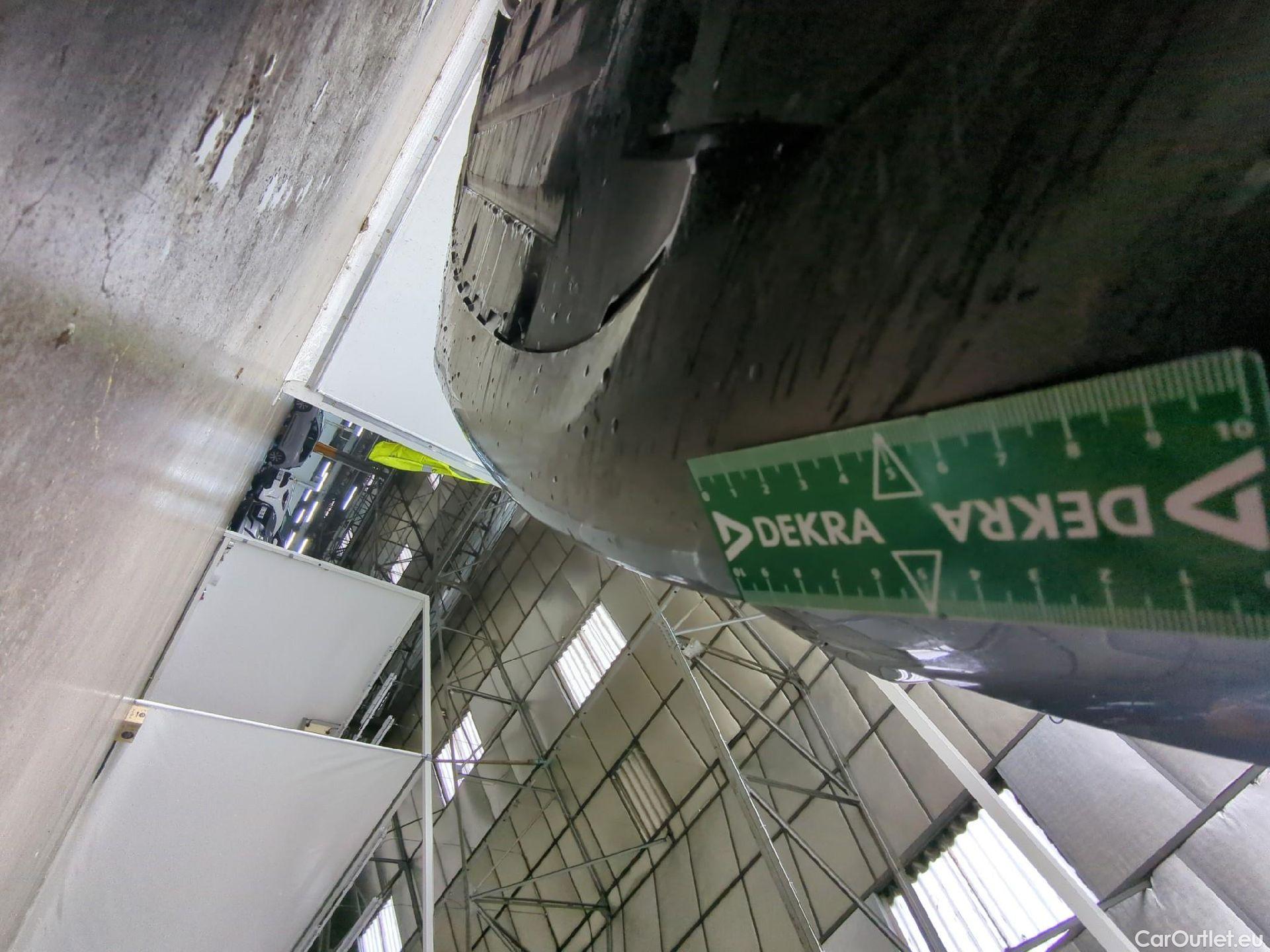  Mercedes  A-Klasse MERCEDES-BENZ Classe A Berline / 2018 / 4P / Berline A 200 d Business Line 8G-DCT #7