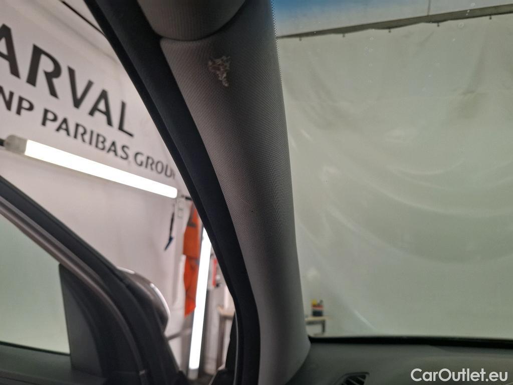  Hyundai  Tucson HYUNDAI  / 2018 / 5P / SUV 1.6 CRDI 115 HYBRID 48V CREATIVE #51