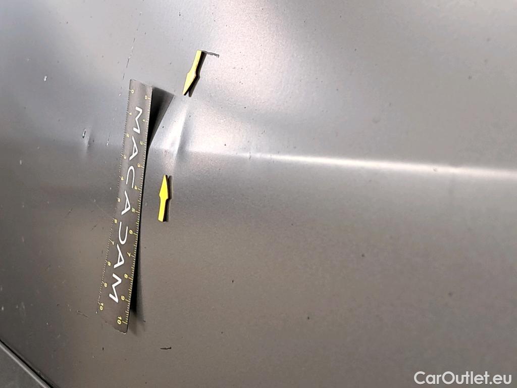  Mercedes  GLA MERCEDES-BENZ  / 2020 / 5P / SUV 2.0  220D AMG LINE 4MATIC DCT #22