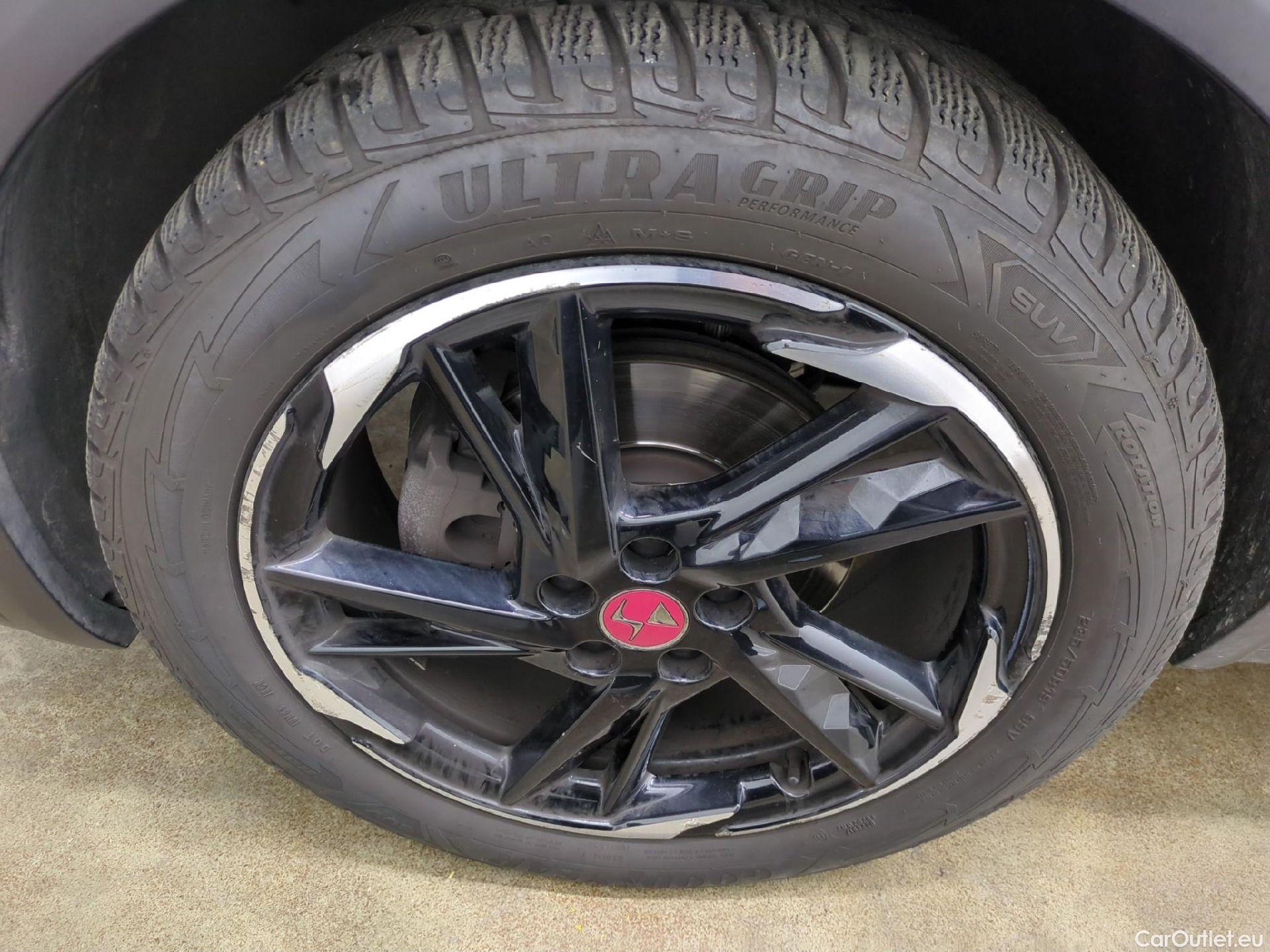  DS  DS7 7 Crossback Performance Line 2.0 BlueHDi 180CV BVA8 E6dT #18