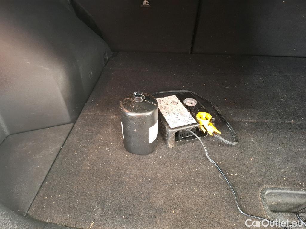  Hyundai  Tucson HYUNDAI  / 2018 / 5P / SUV 1.6 CRDI 115 HYBRID 48V CREATIVE #55