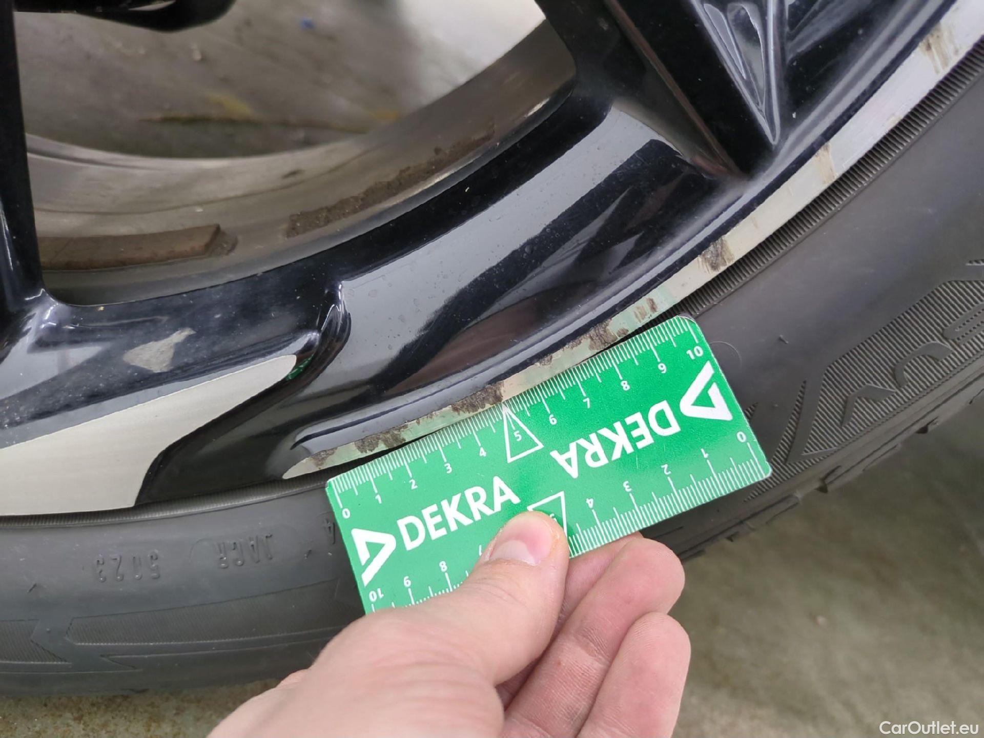  DS  DS7 7 Crossback Performance Line 2.0 BlueHDi 180CV BVA8 E6dT #40