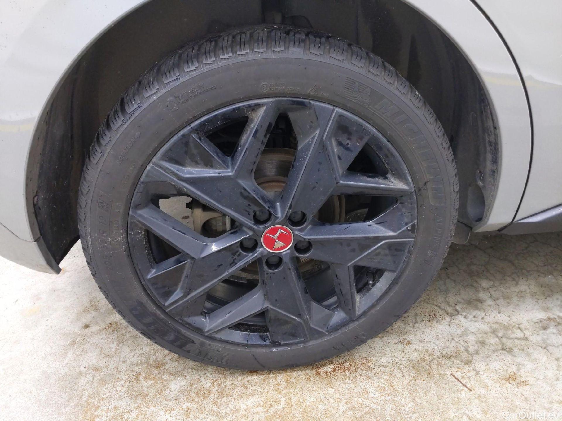  DS  DS4 4 Performance Line+ 1.5 BlueHDi 130CV BVA8 E6d #5