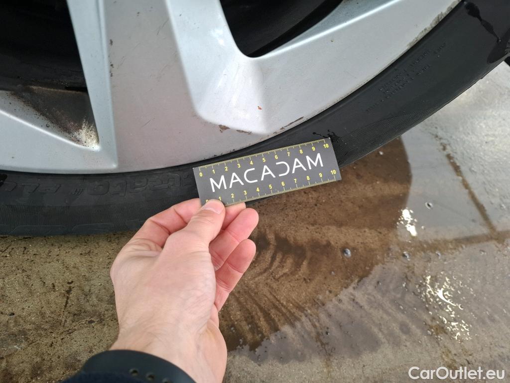  Nissan  Qashqai NISSAN  / 2017 / 5P / Crossover 1.5 DCI 115 DCT Business Edition #26