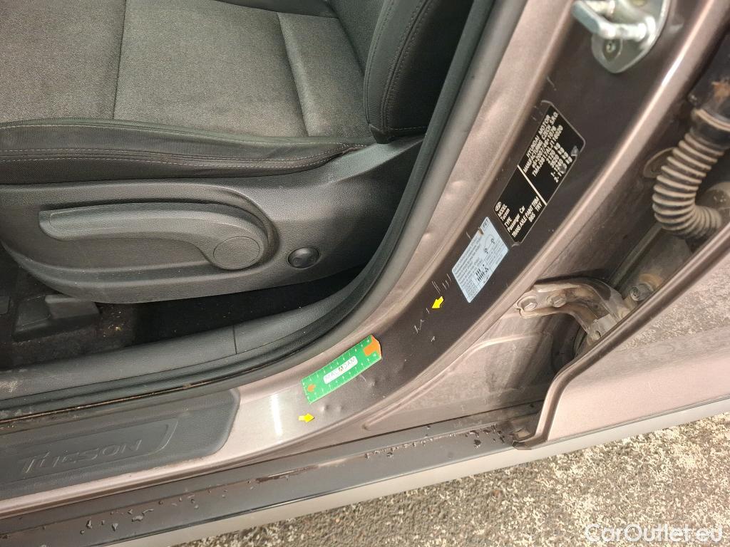  Hyundai  Tucson HYUNDAI  / 2018 / 5P / SUV 1.6 CRDI 115 HYBRID 48V CREATIVE #23