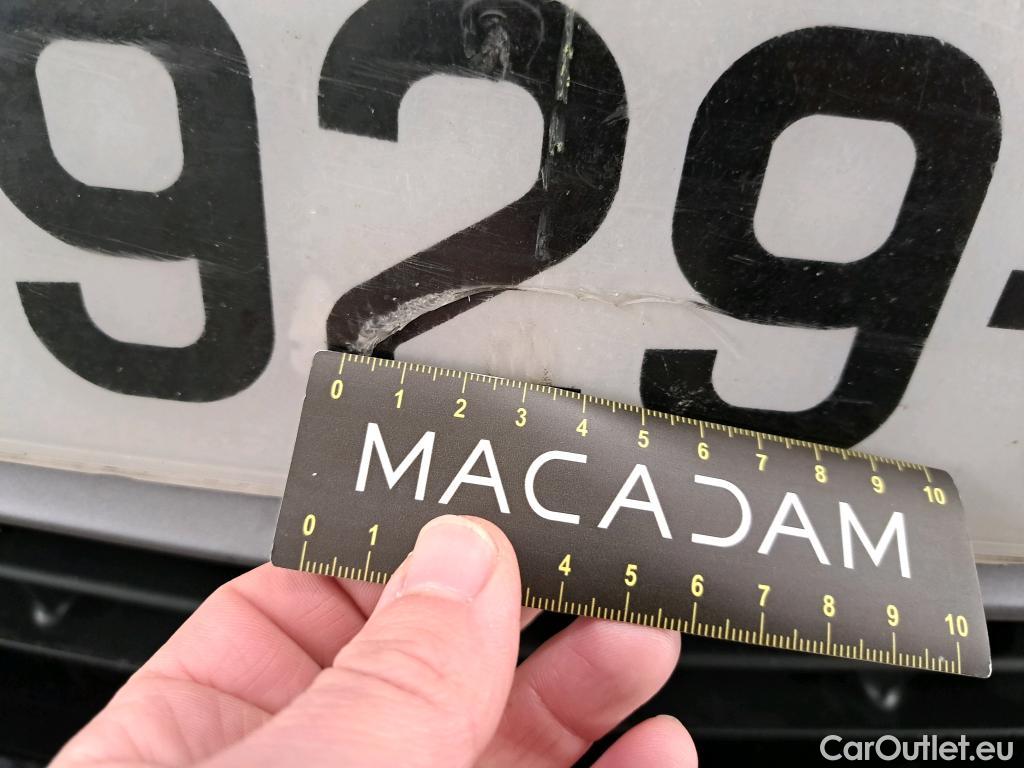  Mercedes  GLA MERCEDES-BENZ  / 2020 / 5P / SUV 2.0  220D AMG LINE 4MATIC DCT #28