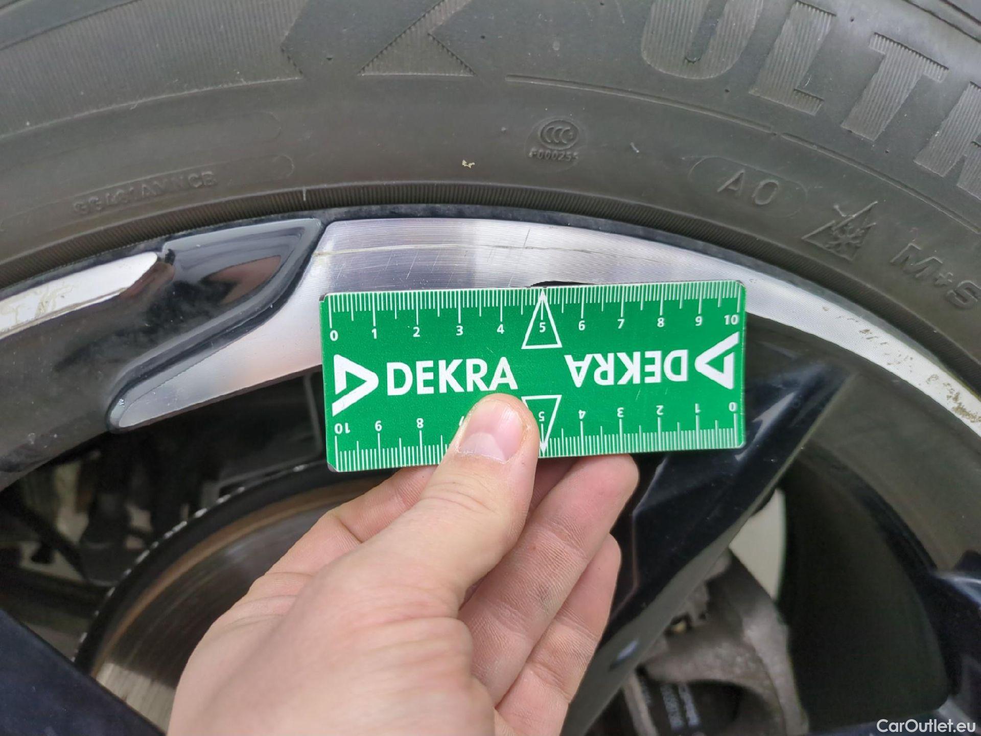  DS  DS7 7 Crossback Performance Line 2.0 BlueHDi 180CV BVA8 E6dT #32