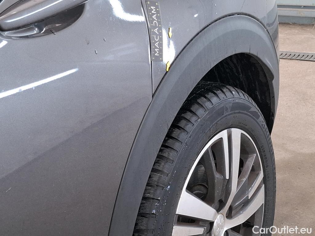  Peugeot  3008  Allure 1.5 HDi 130CV BVA8 E6d #10