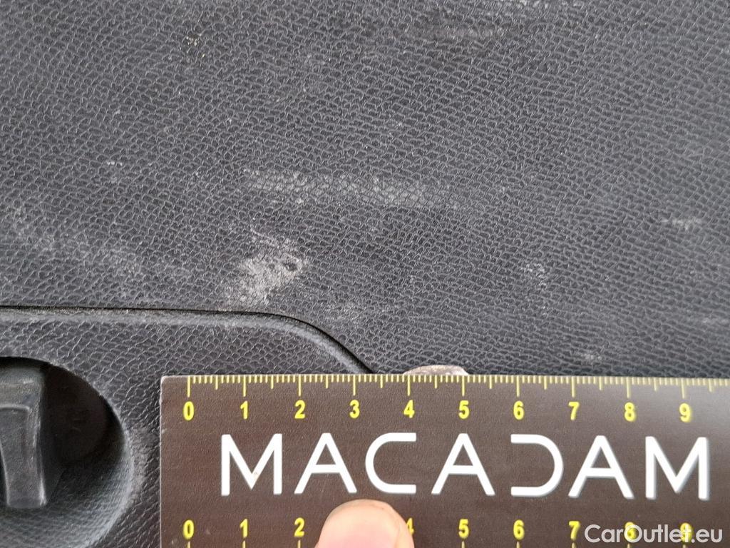  Peugeot  3008  Allure Pack 1.5 HDi 130CV BVA8 E6d #16