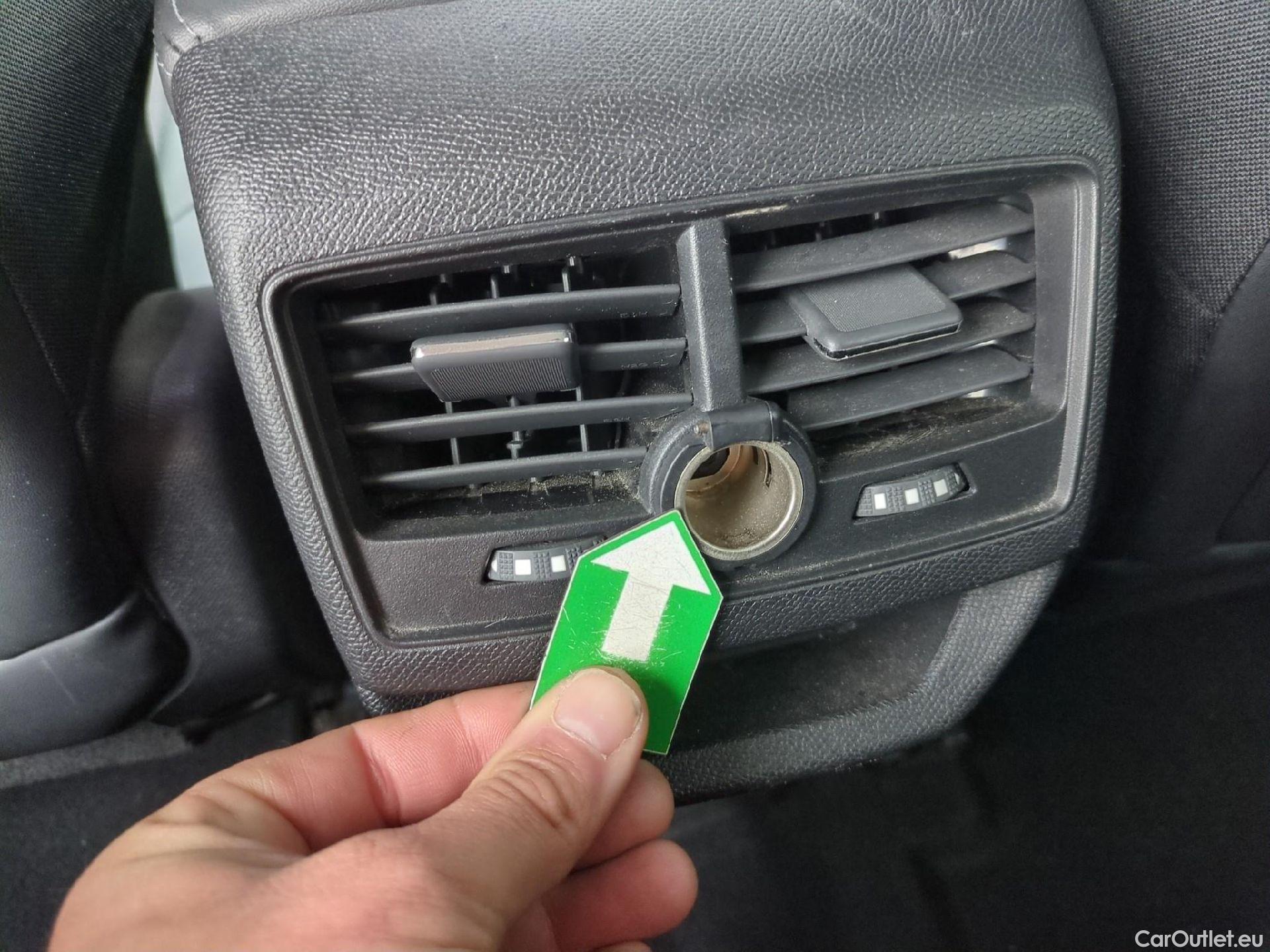  Peugeot  3008  Allure Pack 1.5 HDi 130CV BVM6 E6d #12