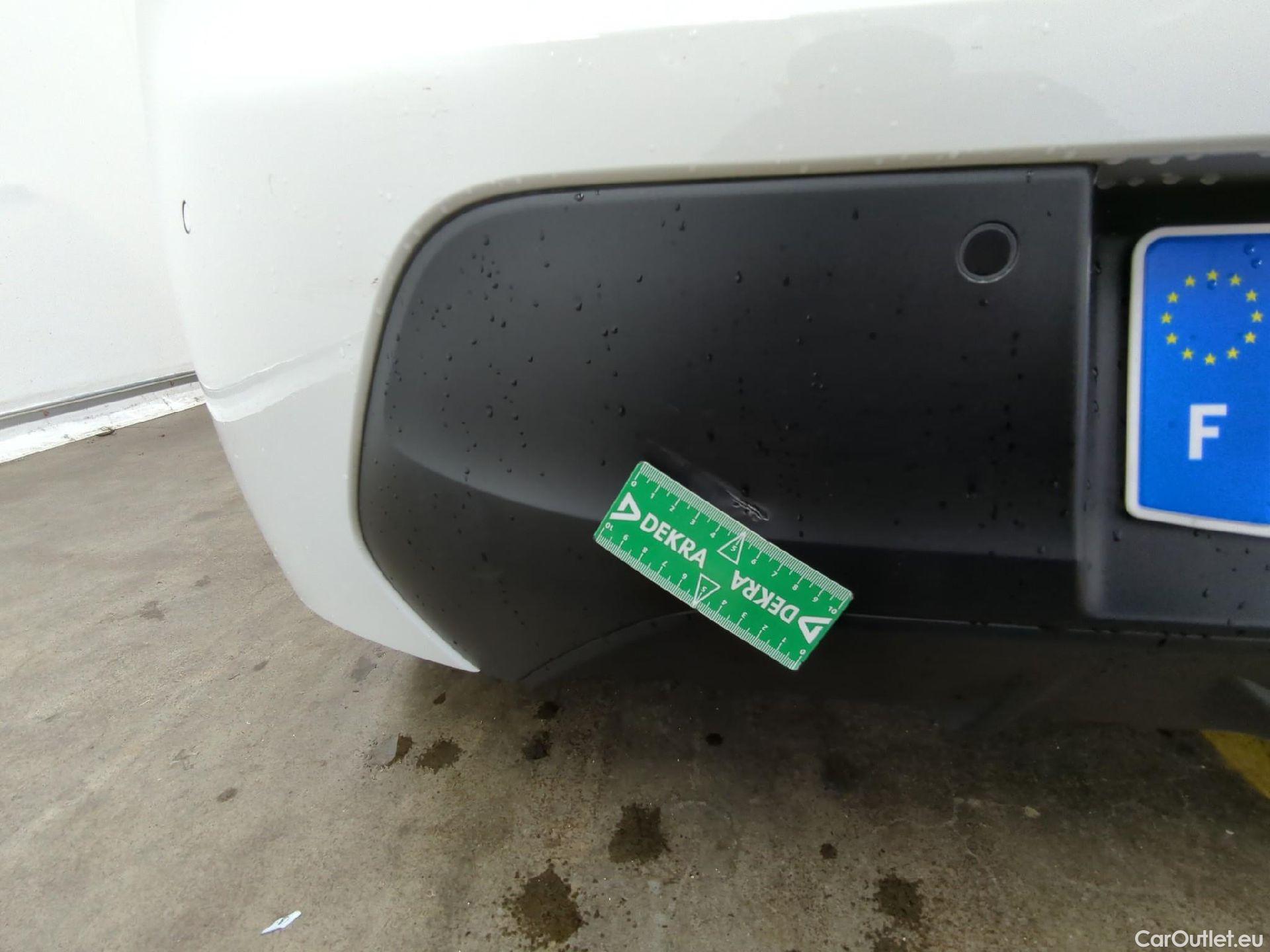  Peugeot  208  Active Pack 1.5 HDi 100CV BVM6 E6d #25