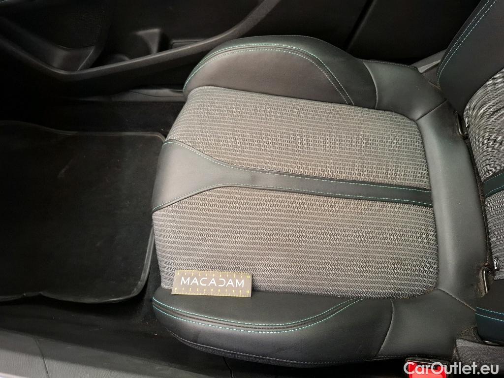  Peugeot  3008  Allure 1.5 HDi 130CV BVA8 E6d #15