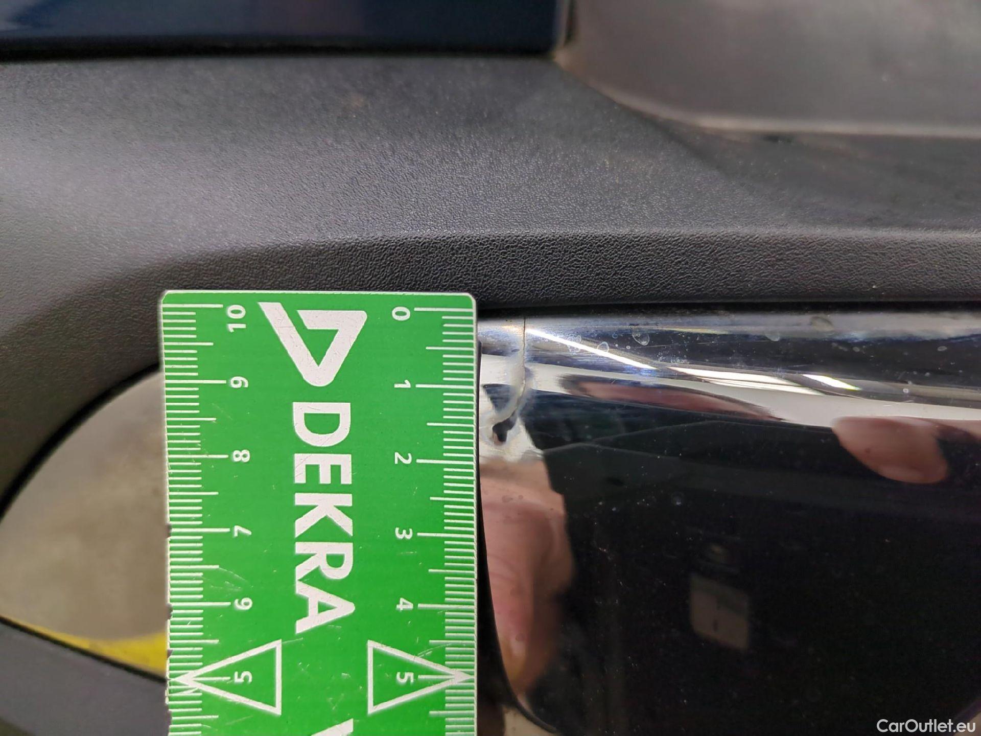  Peugeot  3008  Allure Pack 1.5 HDi 130CV BVM6 E6d #47