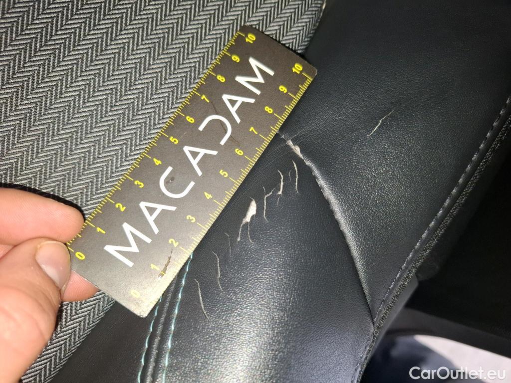  Peugeot  3008  Allure Pack 1.5 HDi 130CV BVA8 E6d #24